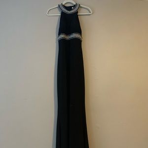 JS boutique Elegant Black Full Cocktail Gown